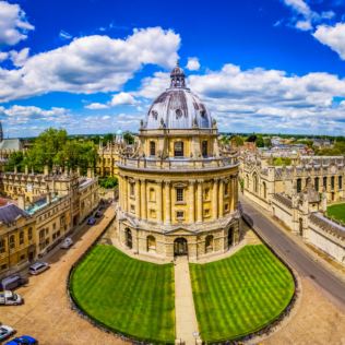 Extended Oxford City & Dreaming Spires Helicopter Tour for Two Product Image