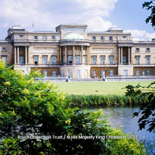 The State Rooms, Buckingham Palace & Lunch at The Royal Horseguards Hotel Product Image