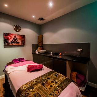 Twilight Spa and Treatment for Two at Natural Light Product Image