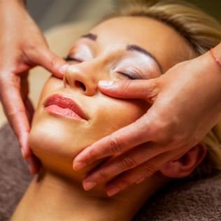 Glowing 60min Beauty Treatment Product Image