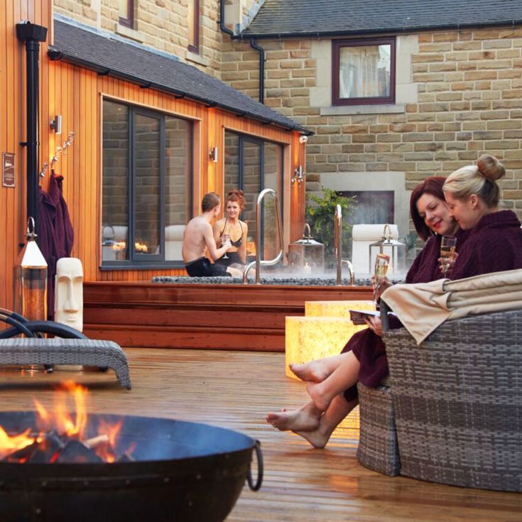 Spa Break with Dinner and a Private Hot Tub at Three Horseshoes Country Inn – Week Round product image