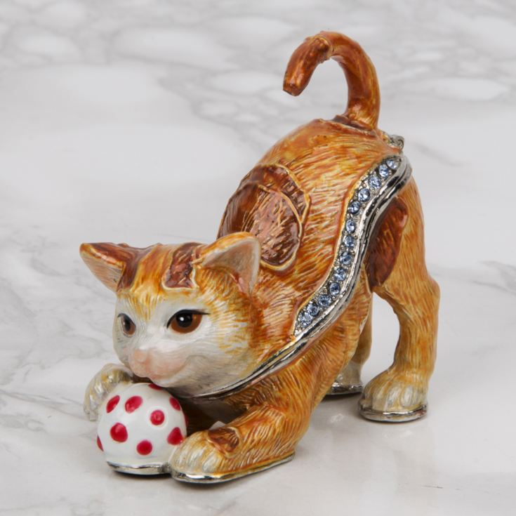 Treasured Trinkets - Cat Playing Ball product image