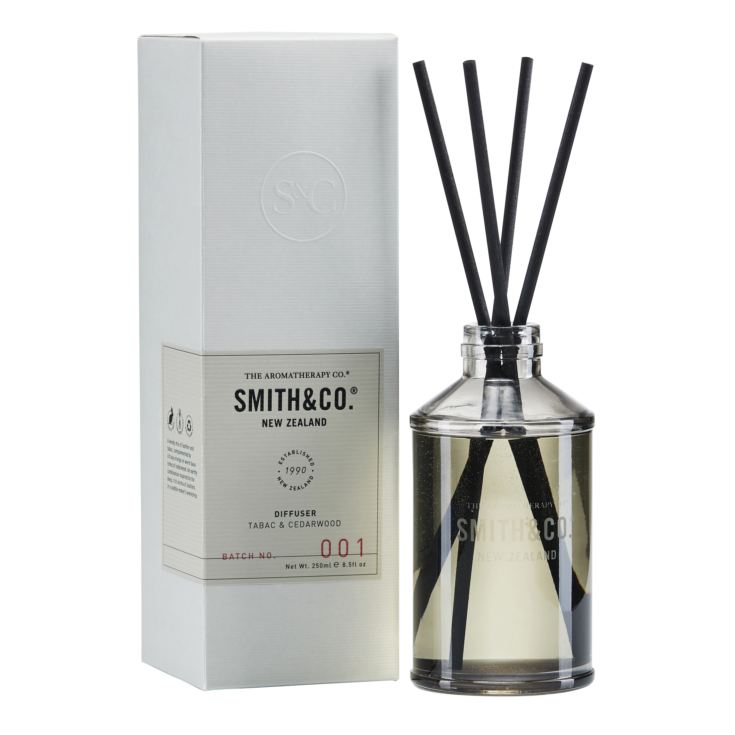 Smith & Co 250ml Diffuser - Tabac & Cedarwood product image