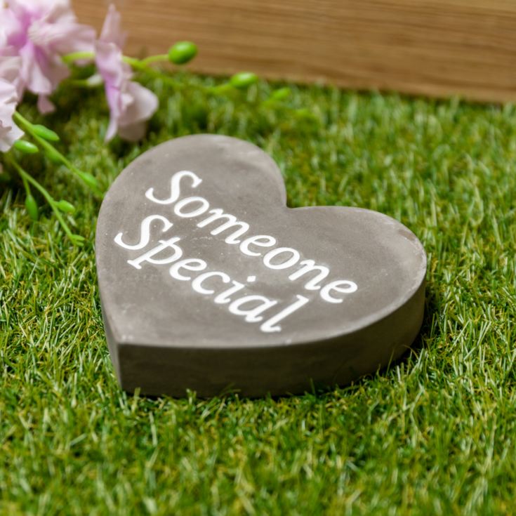Thoughts Of You Graveside Concrete Heart - Someone Special product image