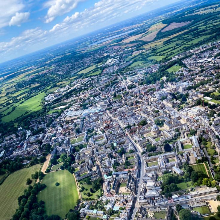 Extended Oxford City & Dreaming Spires Helicopter Tour for Two product image