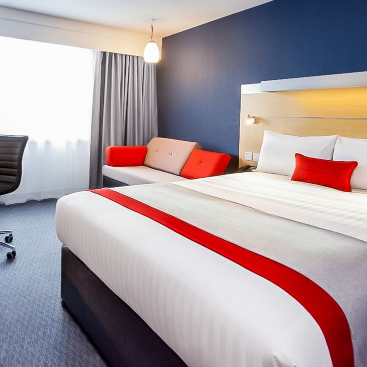 3* Overnight Stay and Theatre Package for Two