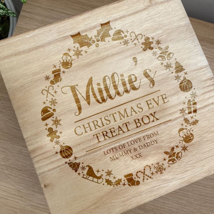 Engraved Personalised Christmas Eve Wooden Box Wreath Design product image