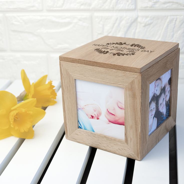 Engraved Happy Mother’s Day Oak Photo Cube product image