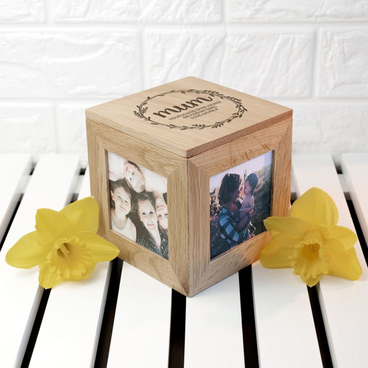 Engraved Wreath Mother’s Day Oak Photo Cube product image