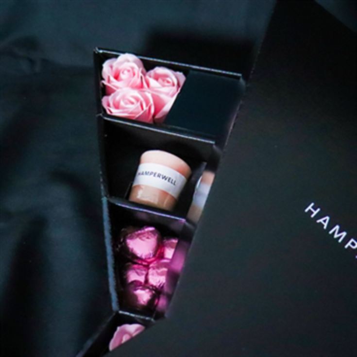 Pink Roses & Yankee Candle Bouquet with Truffles product image