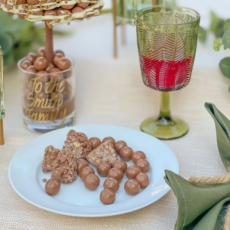Malteser® Christmas Tree with White Drizzle & Gold Crunch product image