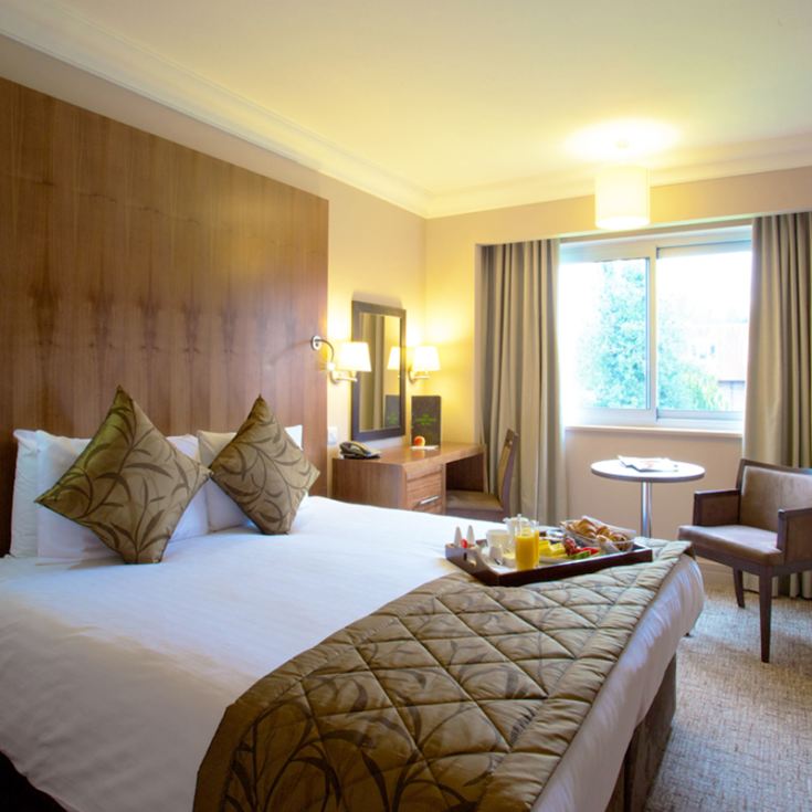 One Night Stay with Dinner and Fizz for Two The Gift Experience