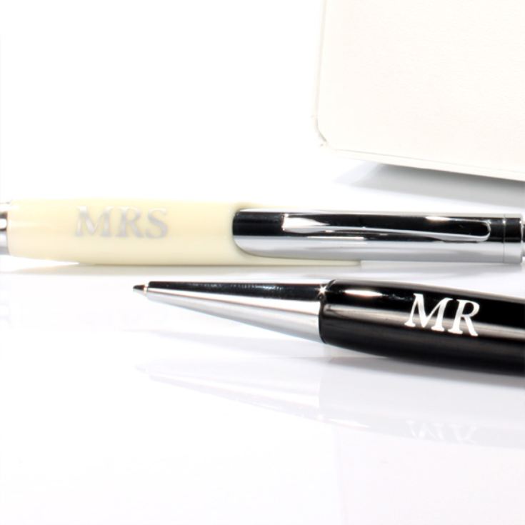Amore Set of 2 Mr & Mrs Pens product image
