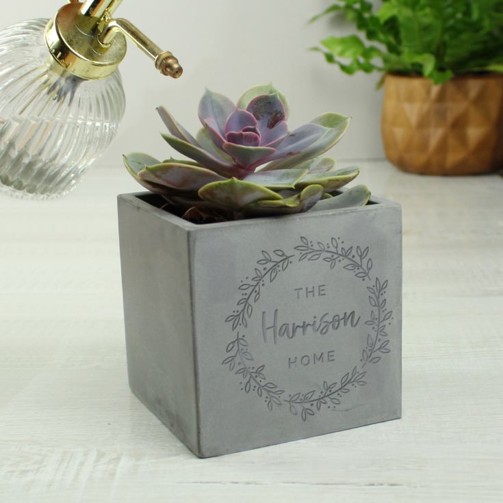 Personalised Wreath Concrete Pot product image