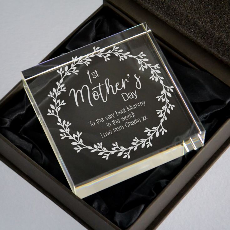 Personalised 1st Mother's Day Glass Keepsake - Wreath Design product image