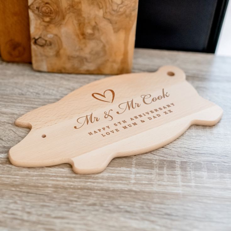 Personalised 5th Anniversary Wooden Pig Chopping Board product image