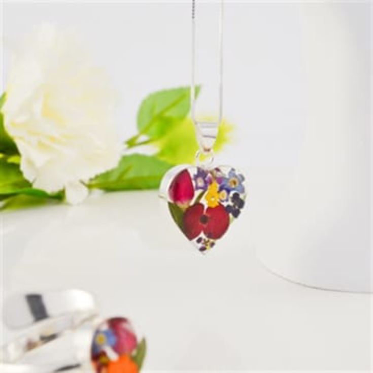 Mixed Flower Heart Pendant product image