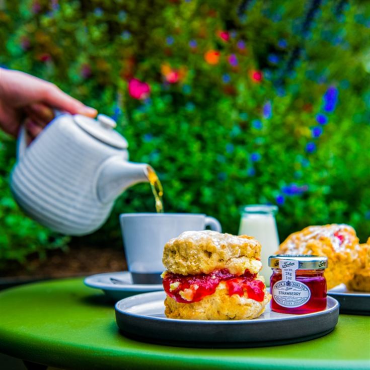 Royal Museum Greenwich, Cream Tea and Hop on Hop off Boat for Two product image
