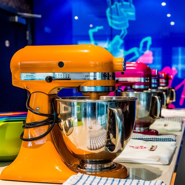 Mini Chocolate Class with Champagne Afternoon tea for two at Cake Boy product image