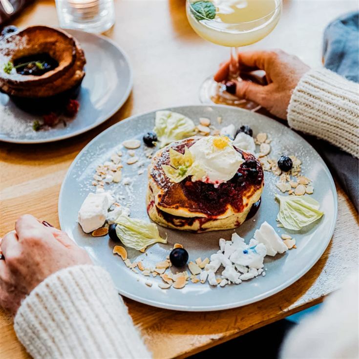 Pancakes and Cocktails. Your Bankside Day Date. product image