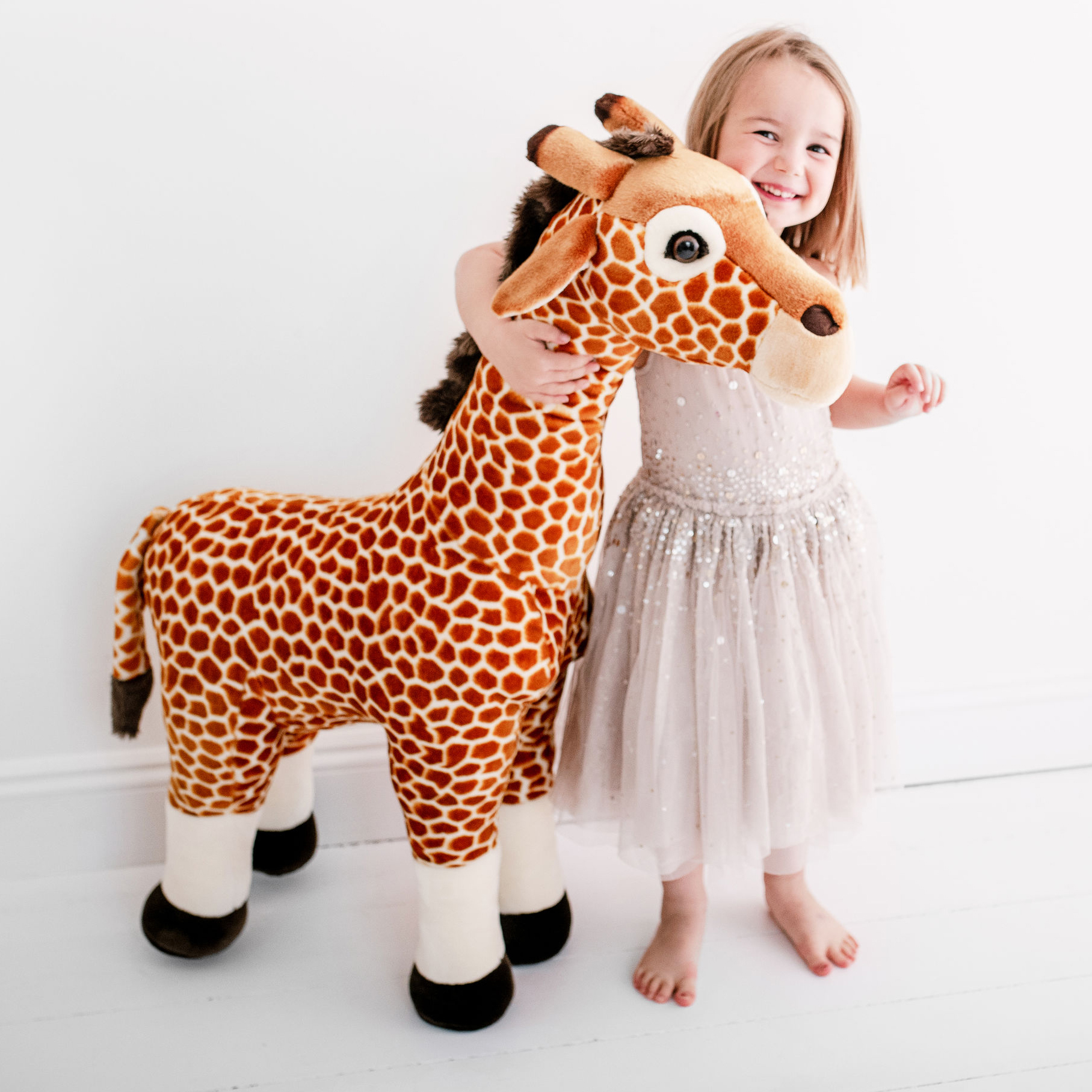giant giraffe stuffed animal